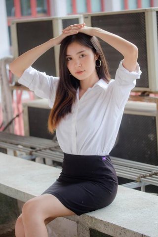 张晓萌 - 新疆凤展木业有限公司张晓萌